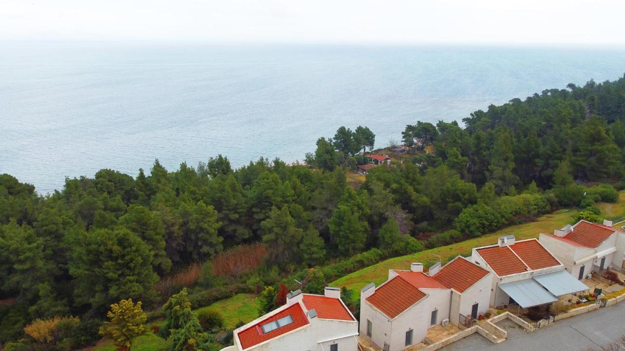 Olia Sea View Shared Pool Villa, Néa Fókaia Esterno foto