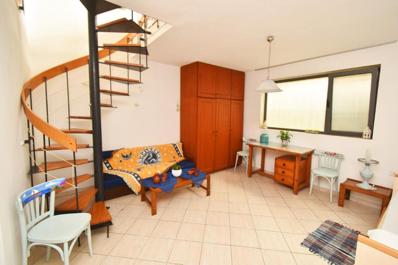 Olia Sea View Shared Pool Villa, Néa Fókaia Esterno foto
